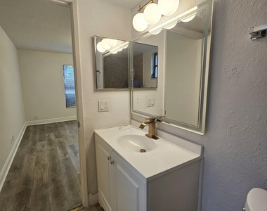 1581 Windorah Way - Photo Thumbnail 13