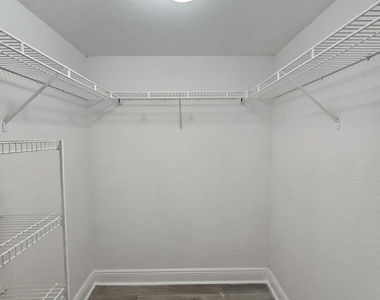 1581 Windorah Way - Photo Thumbnail 8