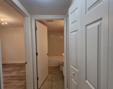 1581 Windorah Way - Photo Thumbnail 15