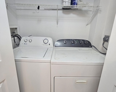 1581 Windorah Way - Photo Thumbnail 14
