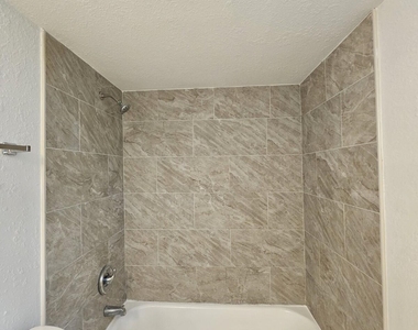 1581 Windorah Way - Photo Thumbnail 12