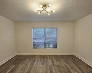 1581 Windorah Way - Photo Thumbnail 9