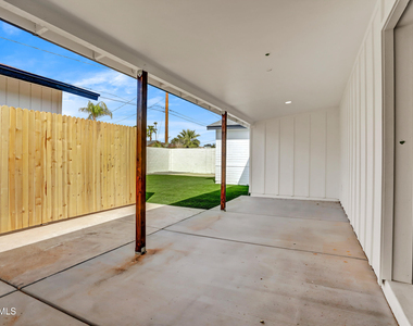 1050 N 74th Street - Photo Thumbnail 21