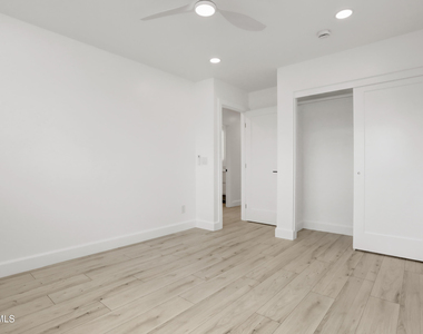 1050 N 74th Street - Photo Thumbnail 19