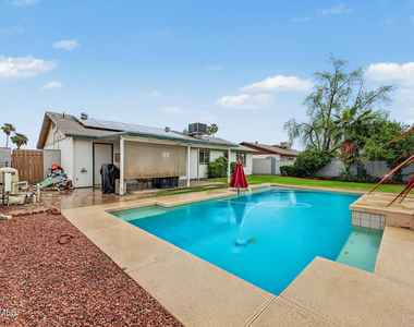 10014 N 87th Lane - Photo Thumbnail 27