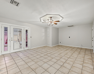 10014 N 87th Lane - Photo Thumbnail 10