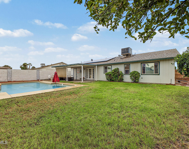 10014 N 87th Lane - Photo Thumbnail 24