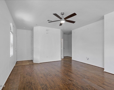 2402 E 5th Street - Photo Thumbnail 4
