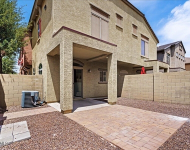 2402 E 5th Street - Photo Thumbnail 22