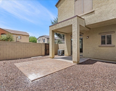 2402 E 5th Street - Photo Thumbnail 21