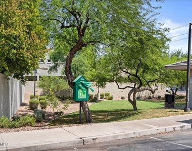 2402 E 5th Street - Photo Thumbnail 26