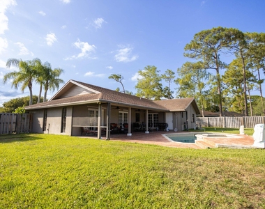 13454 Columbine Avenue - Photo Thumbnail 16