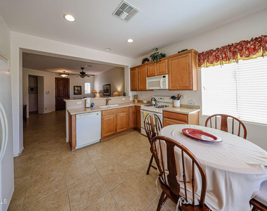 22516 N San Ramon Drive - Photo Thumbnail 5