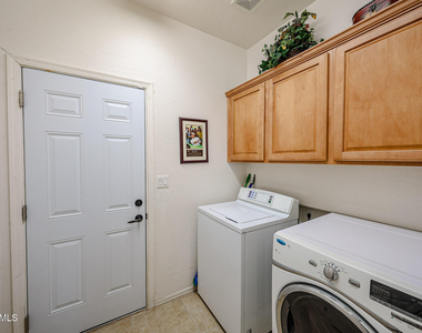 22516 N San Ramon Drive - Photo Thumbnail 21