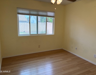 4670 W Geronimo Street - Photo Thumbnail 11