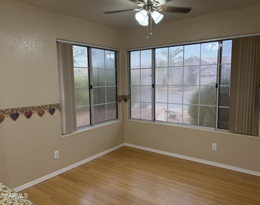 4670 W Geronimo Street - Photo Thumbnail 5