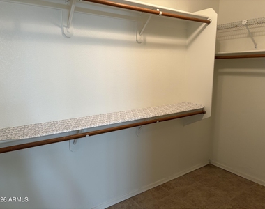 4670 W Geronimo Street - Photo Thumbnail 9