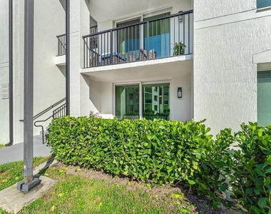 603 Villa Circle - Photo Thumbnail 20