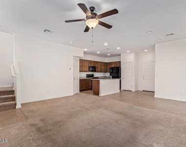 8251 E Inverness Avenue - Photo Thumbnail 5