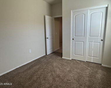36091 W Seville Drive - Photo Thumbnail 6