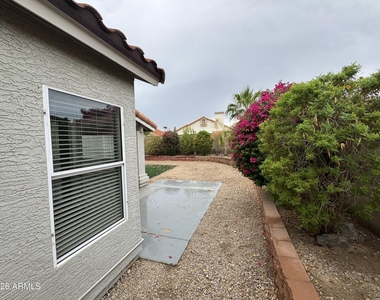 16810 S 13th Place - Photo Thumbnail 16