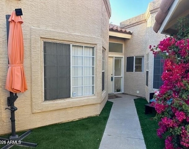 6734 S Brittany Lane - Photo Thumbnail 4