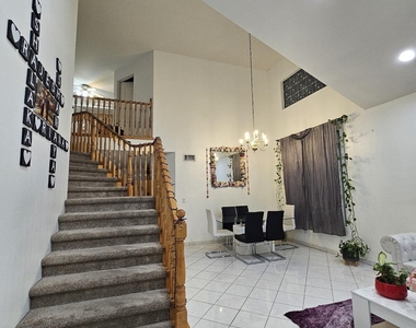 17022 N 45th Street - Photo Thumbnail 16