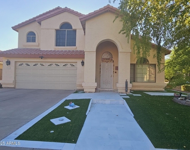 17022 N 45th Street - Photo Thumbnail 2