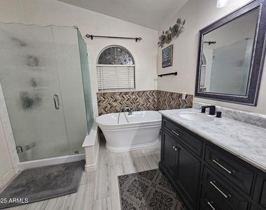 17022 N 45th Street - Photo Thumbnail 11