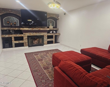 17022 N 45th Street - Photo Thumbnail 22