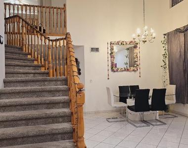 17022 N 45th Street - Photo Thumbnail 13