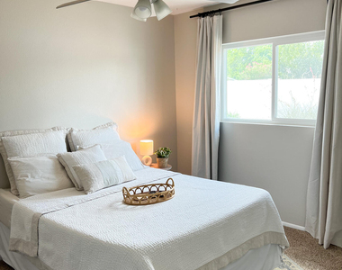 1114 W 10th Street - Photo Thumbnail 9