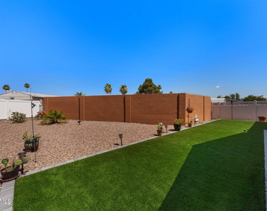 8840 E Sunland Avenue - Photo Thumbnail 18