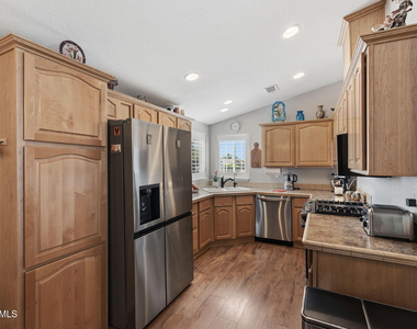8840 E Sunland Avenue - Photo Thumbnail 9