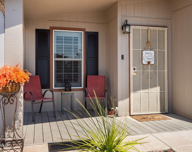 8840 E Sunland Avenue - Photo Thumbnail 4
