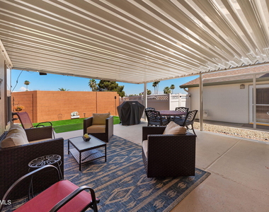 8840 E Sunland Avenue - Photo Thumbnail 2