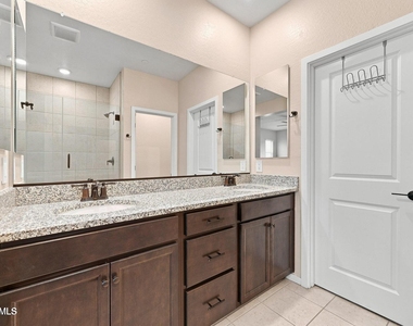 779 E Doral Avenue - Photo Thumbnail 13