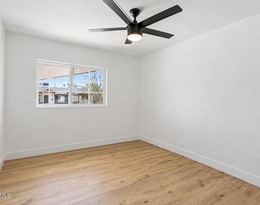7616 E 3rd Street - Photo Thumbnail 12