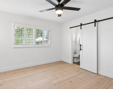 7616 E 3rd Street - Photo Thumbnail 9