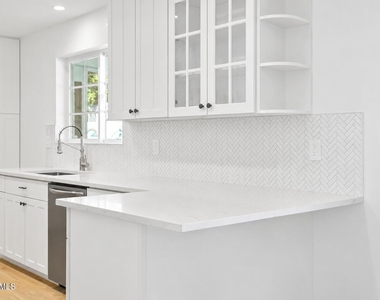7616 E 3rd Street - Photo Thumbnail 6
