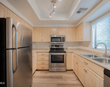 7575 E Indian Bend Road - Photo Thumbnail 7