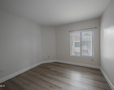 7575 E Indian Bend Road - Photo Thumbnail 15