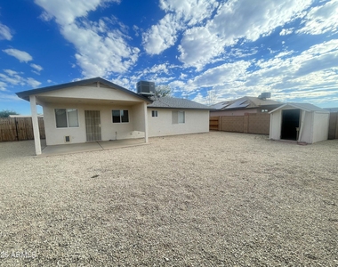 8326 W Tinajas Drive - Photo Thumbnail 18