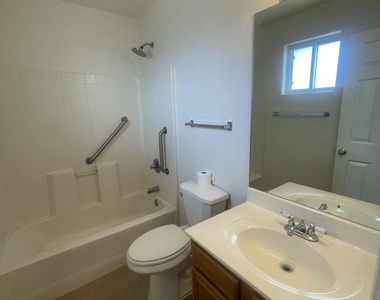 8326 W Tinajas Drive - Photo Thumbnail 13