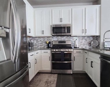 14200 W Village Parkway - Photo Thumbnail 9