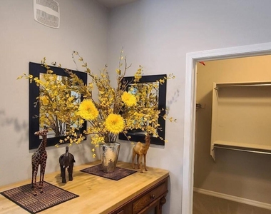 14200 W Village Parkway - Photo Thumbnail 18