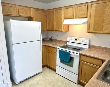 14829 W Redfield Road - Photo Thumbnail 4