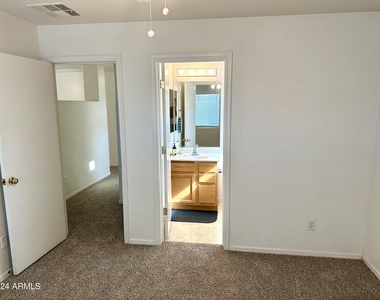 14829 W Redfield Road - Photo Thumbnail 10