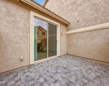 4081 E Oakland Street - Photo Thumbnail 30