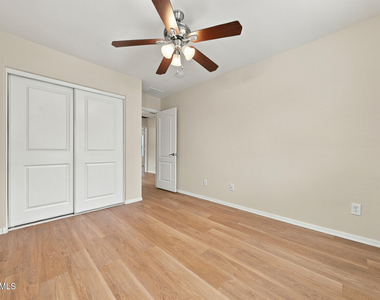 4081 E Oakland Street - Photo Thumbnail 24